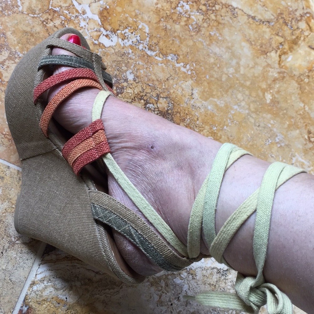 Shï by Journeys platform wedges/long ankle straps